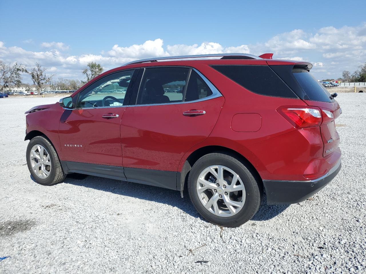 2021 Chevrolet Equinox - Image 2