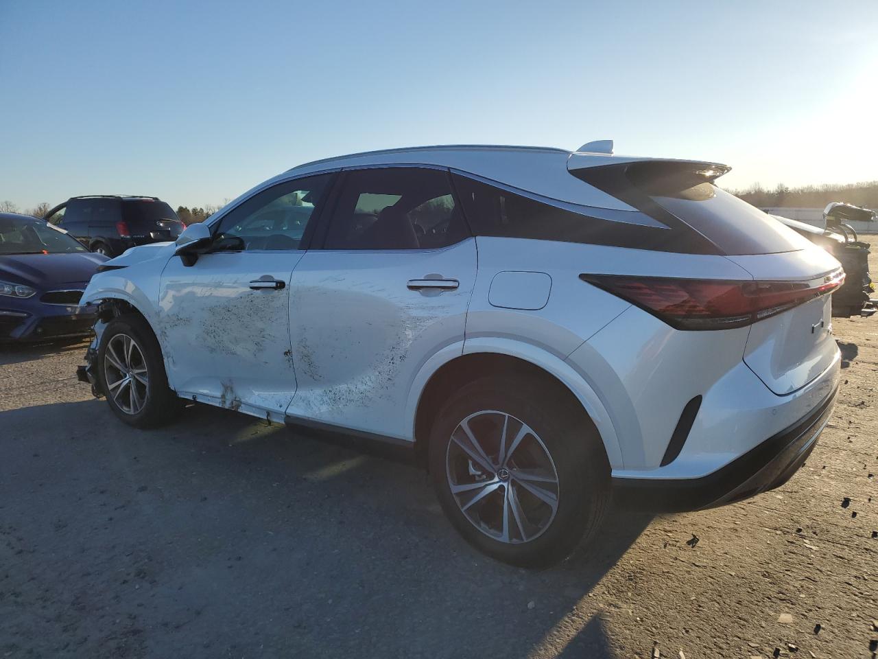 2024 Lexus RX - Image 2