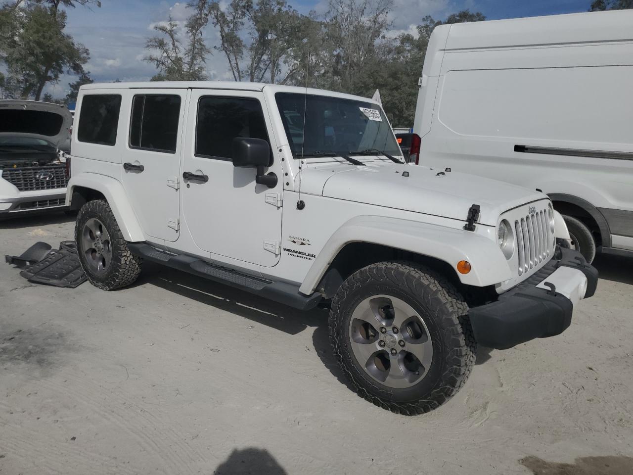 2016 Jeep Wrangler - Image 4