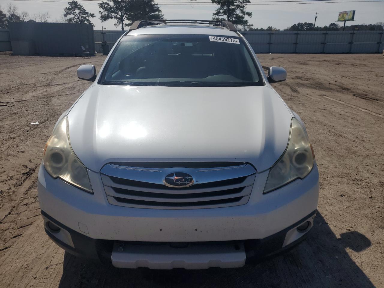 2011 Subaru Outback - Image 5