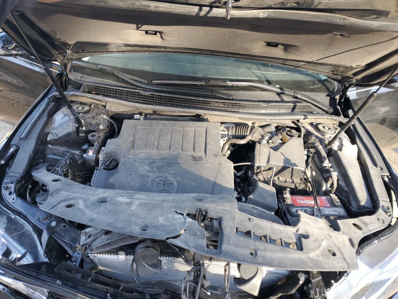 2018 Toyota Avalon - Image 11
