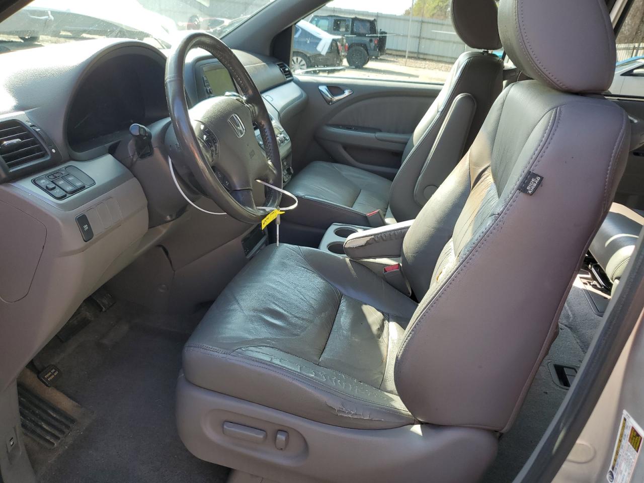 2008 Honda Odyssey - Image 7