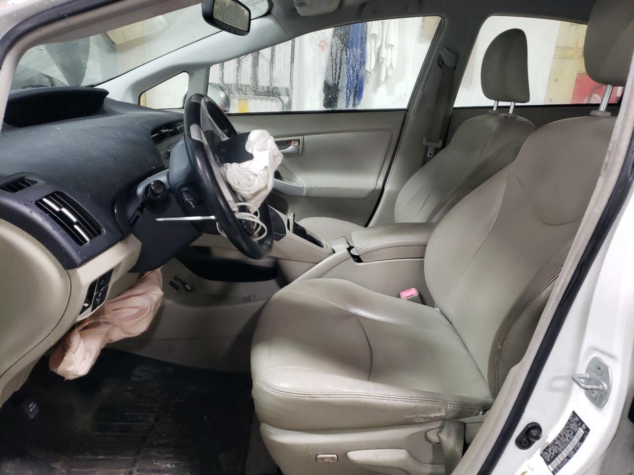 2010 Toyota Prius - Image 7