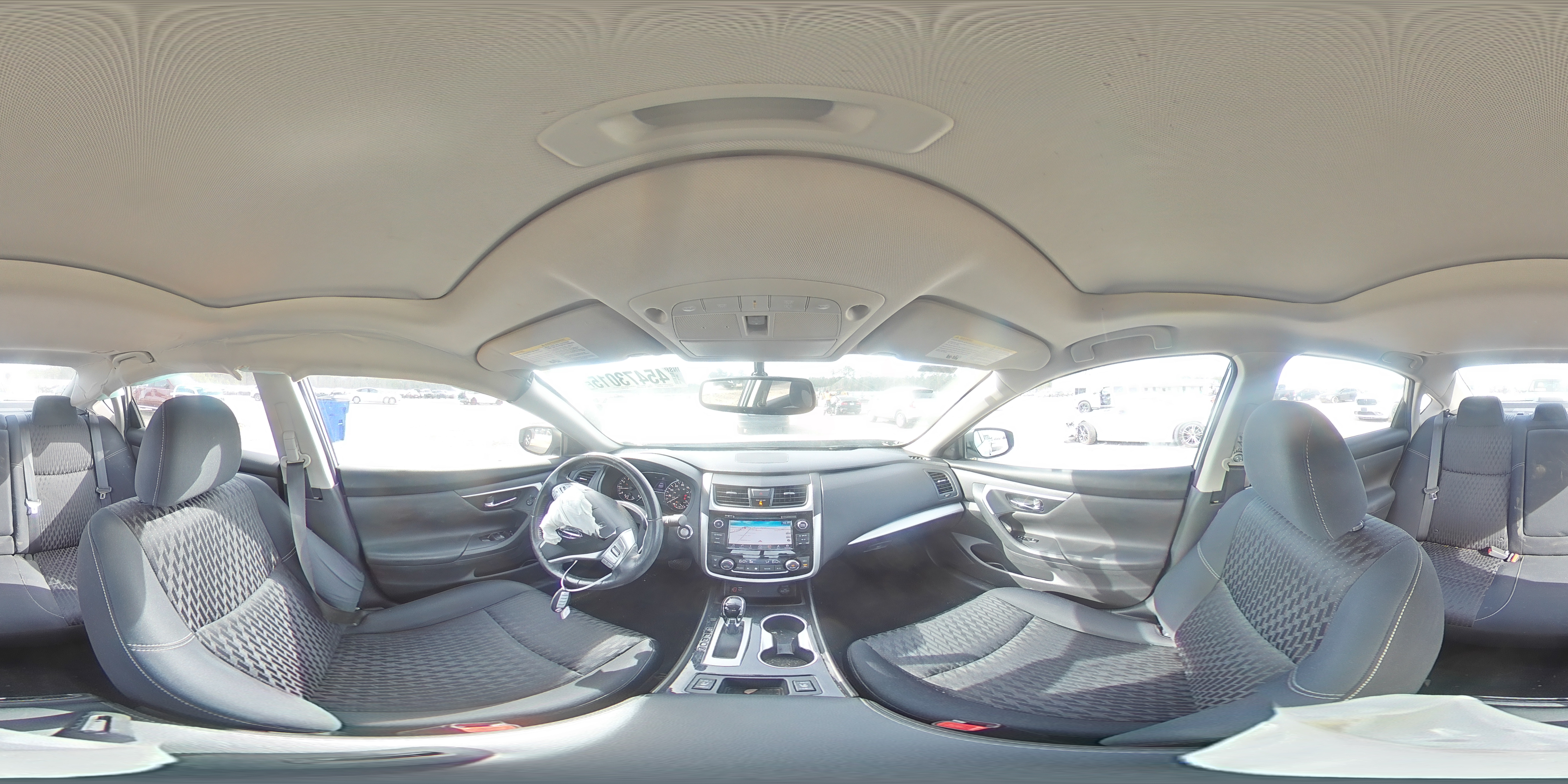 2018 Nissan Altima - Image 12