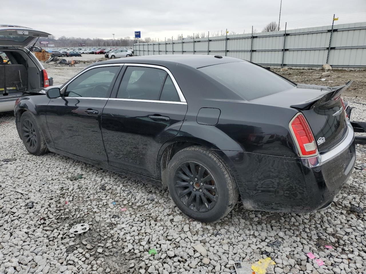 2011 Chrysler 300 - Image 2