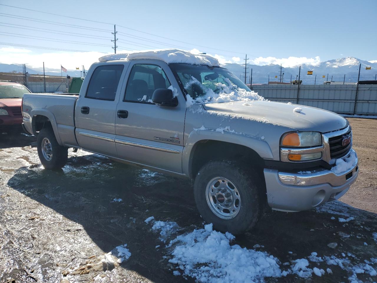 2004 GMC Sierra - Image 4