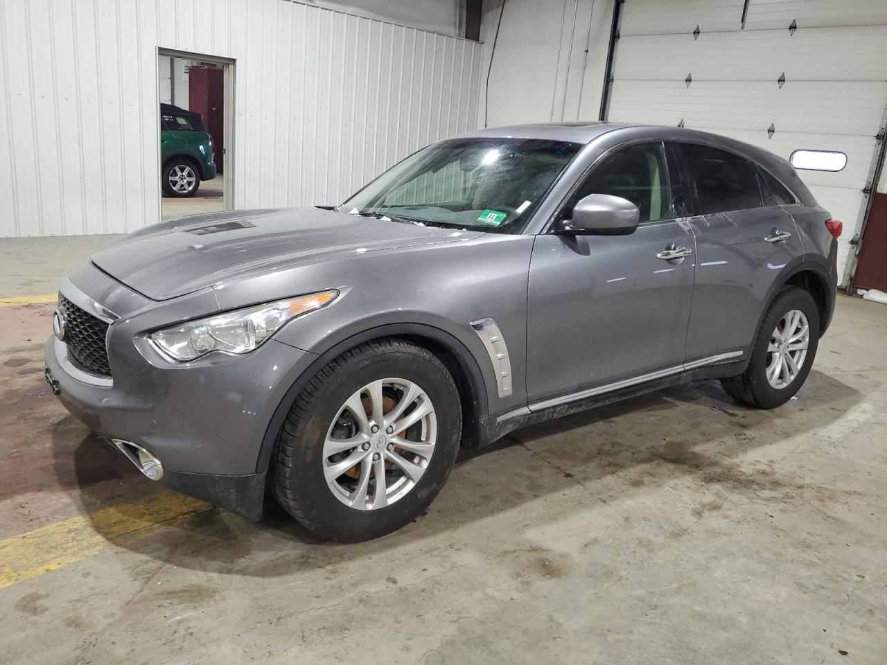 2017 Infiniti QX70 - Image 1