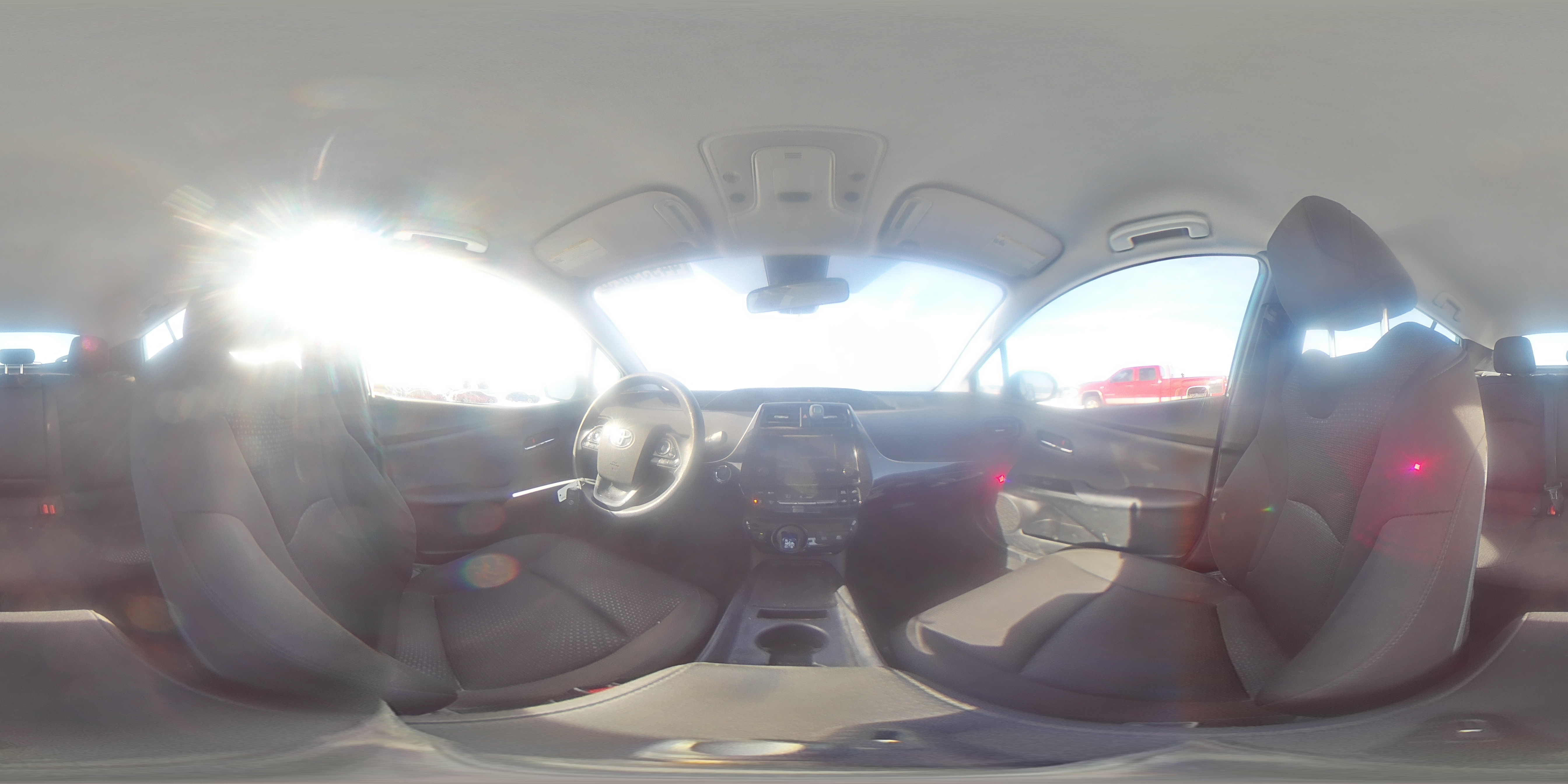 2019 Toyota Prius - Image 13