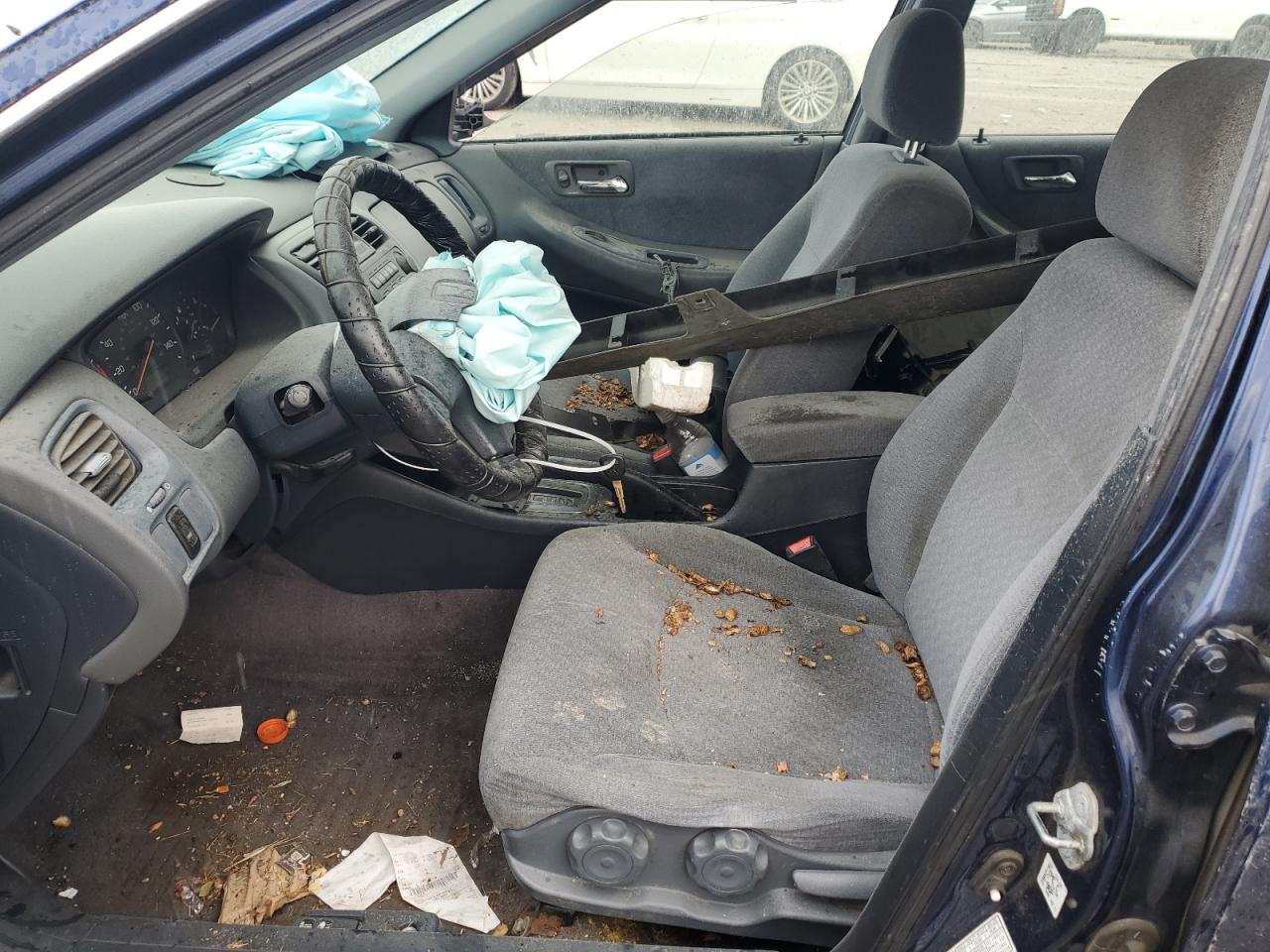 2001 Honda Accord - Image 7