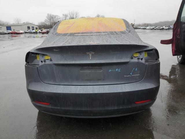  TESLA MODEL 3 2018 Серый
