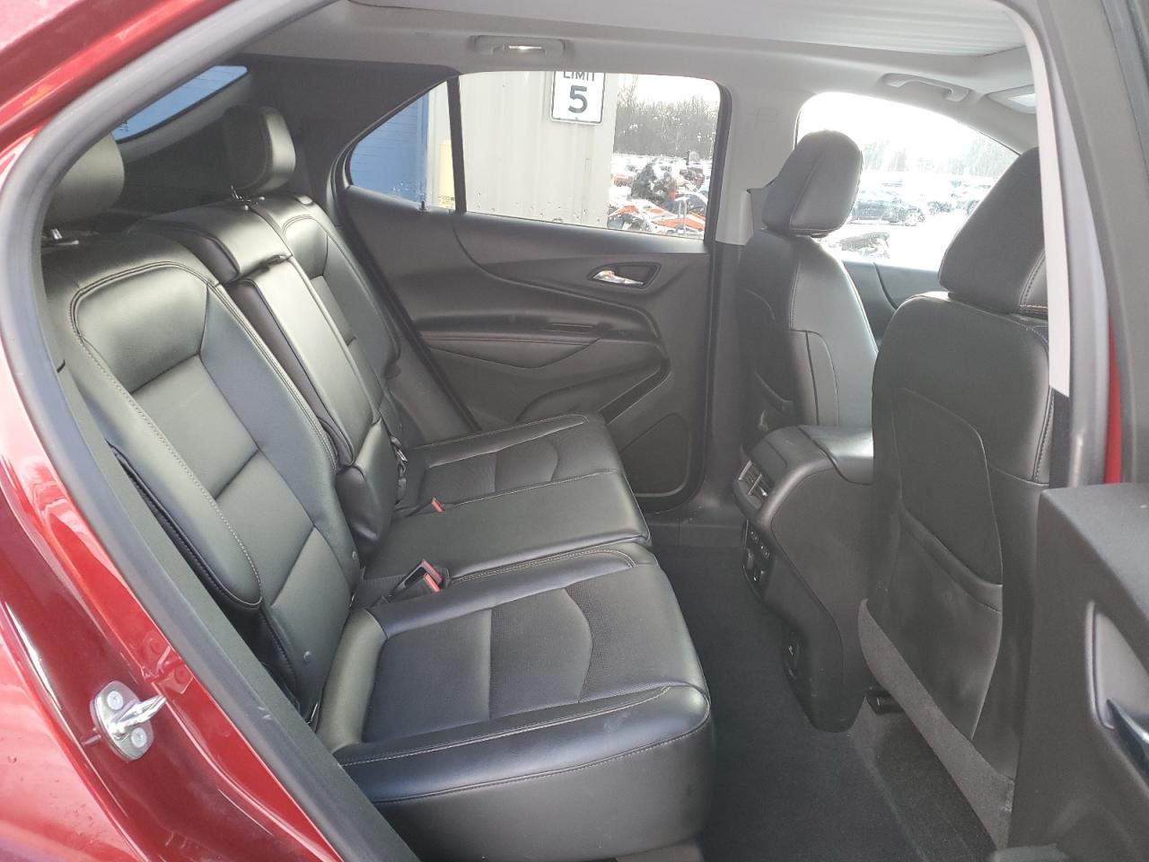 2018 Chevrolet Equinox - Image 11