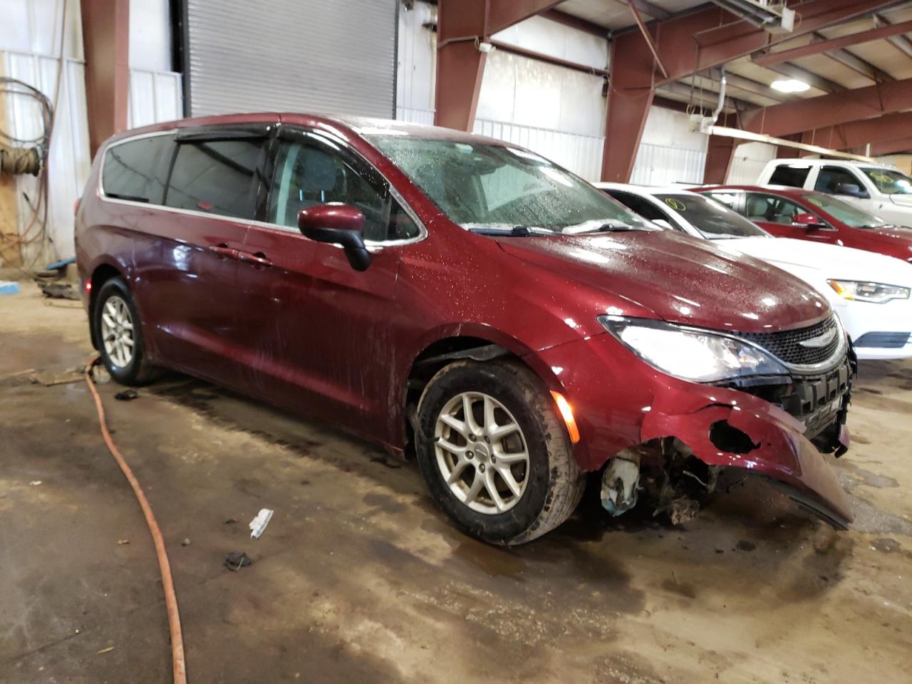 2017 Chrysler Pacifica - Image 4