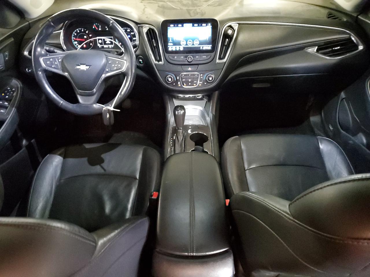 2019 Chevrolet Malibu - Image 8