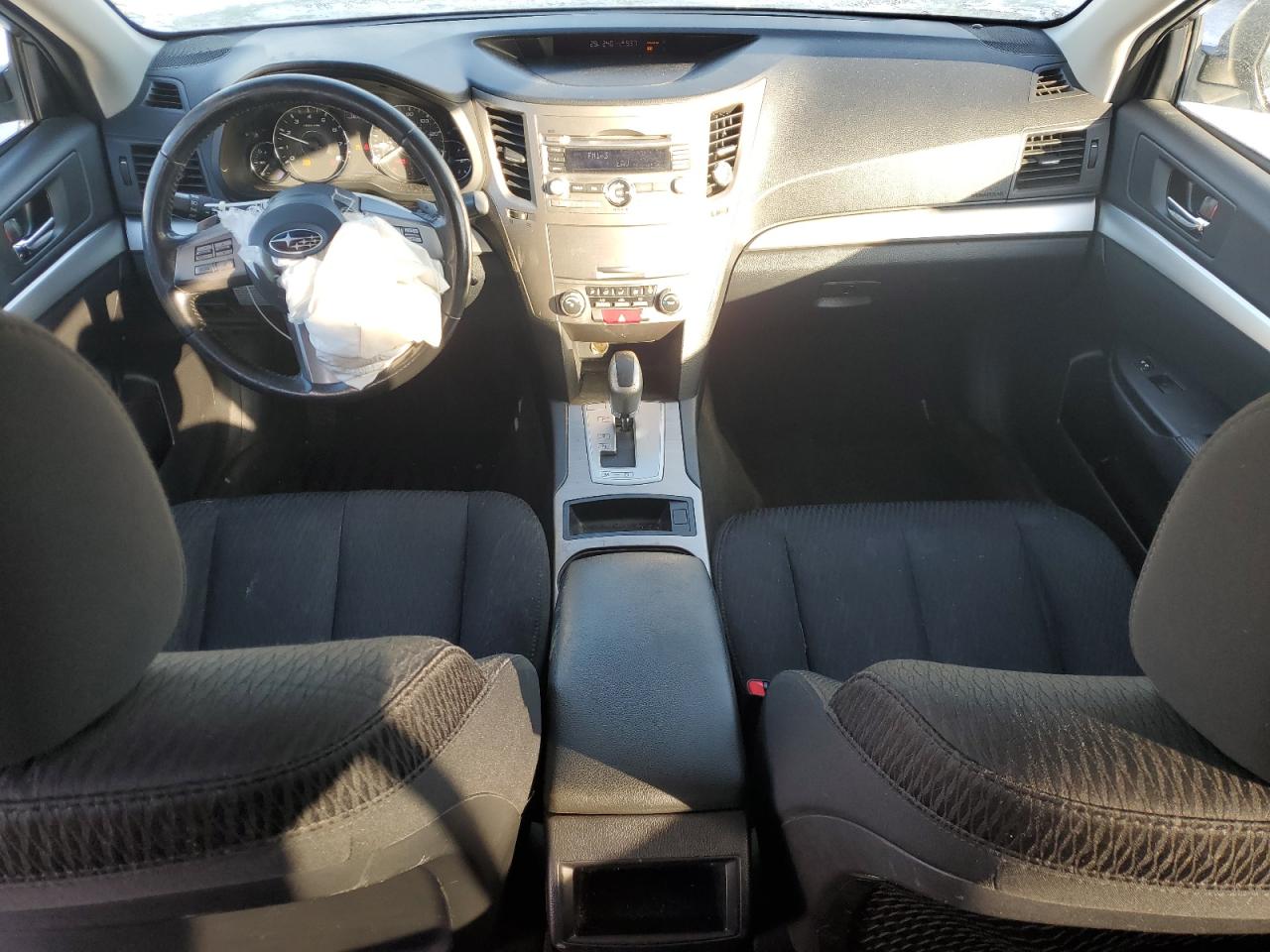 2011 Subaru Outback - Image 8