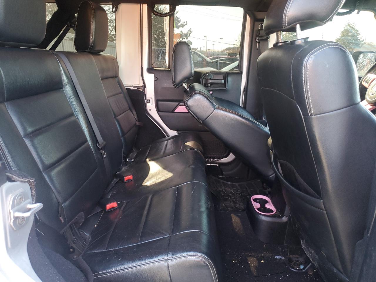 2012 Jeep Wrangler - Image 11