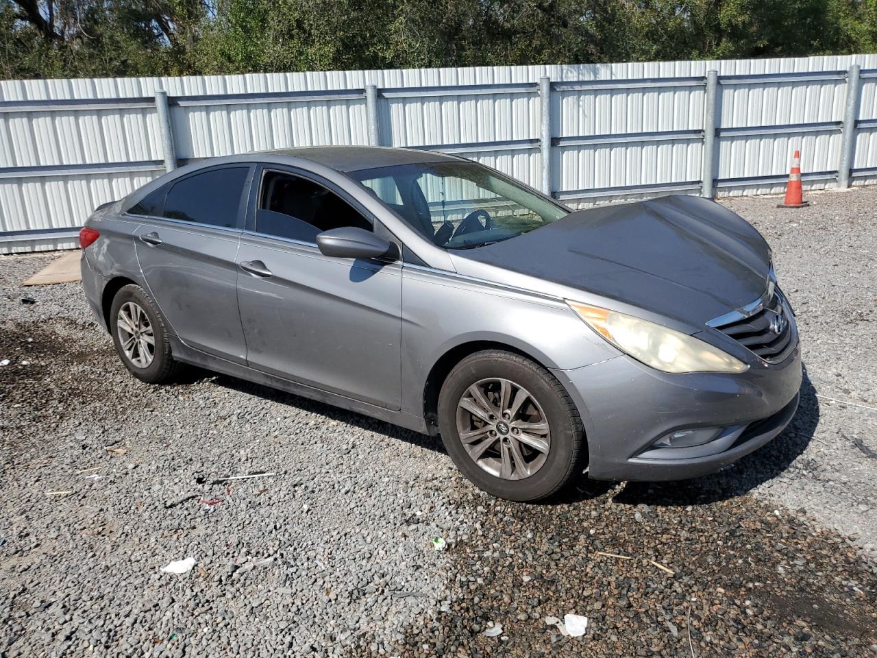 2013 Hyundai Sonata - Image 4