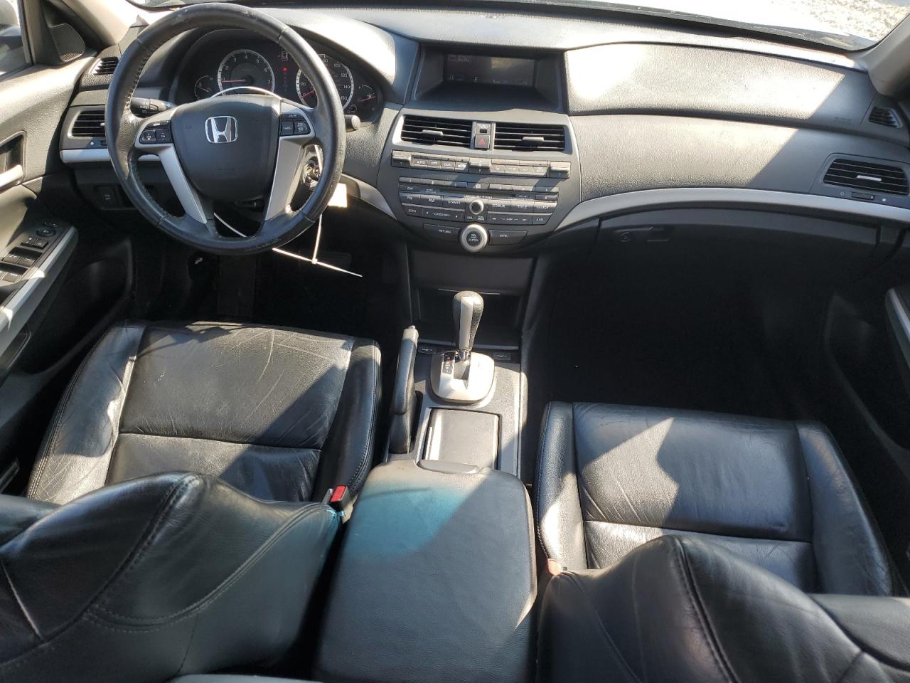 2009 Honda Accord - Image 8