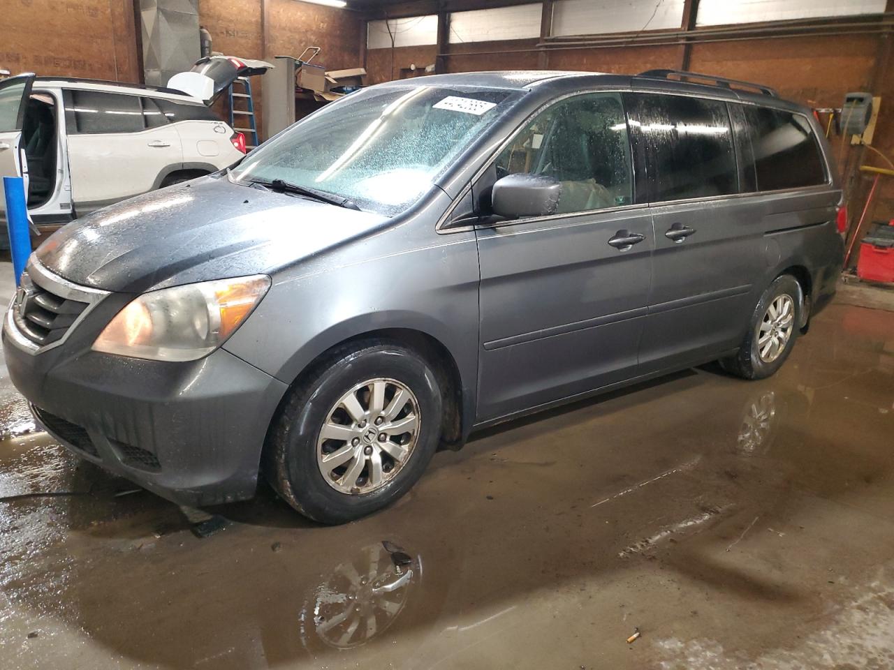 2010 Honda Odyssey - Image 2