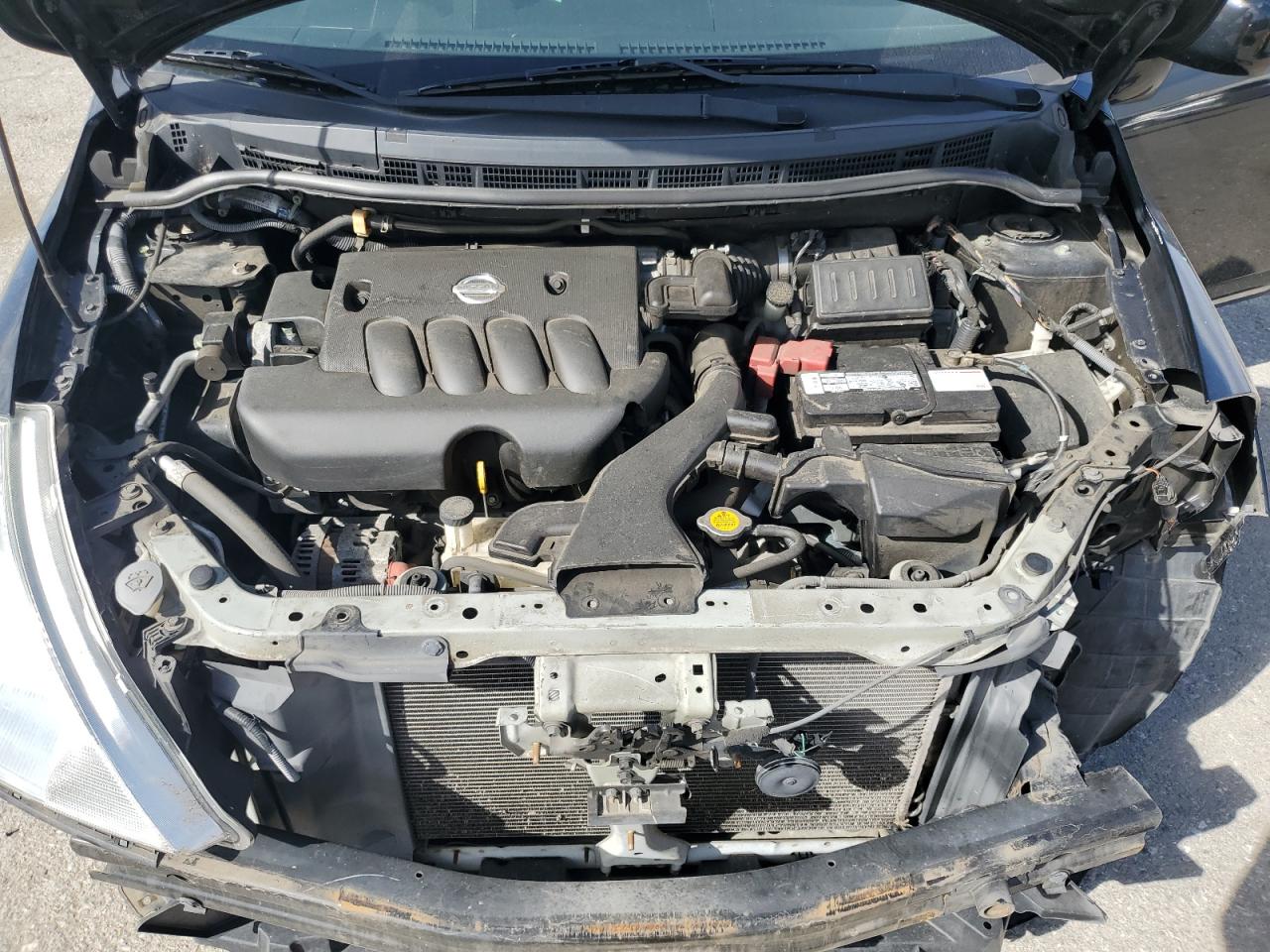 2011 Nissan Versa - Image 11
