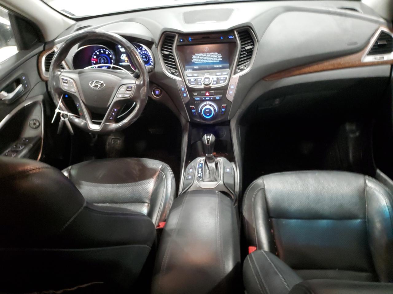 2014 Hyundai Santa Fe - Image 8