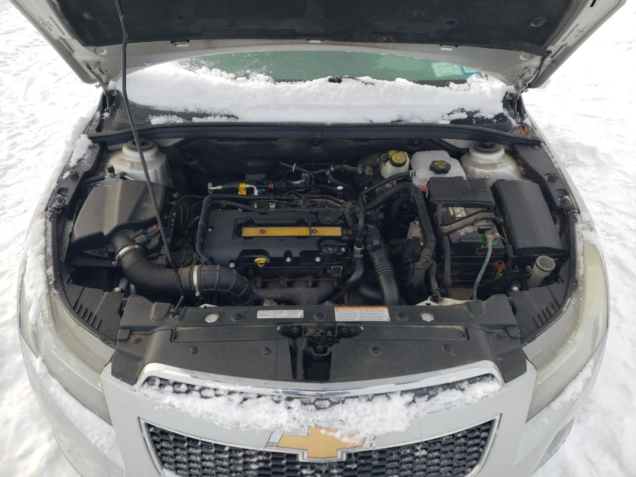 2013 Chevrolet Cruze - Image 13