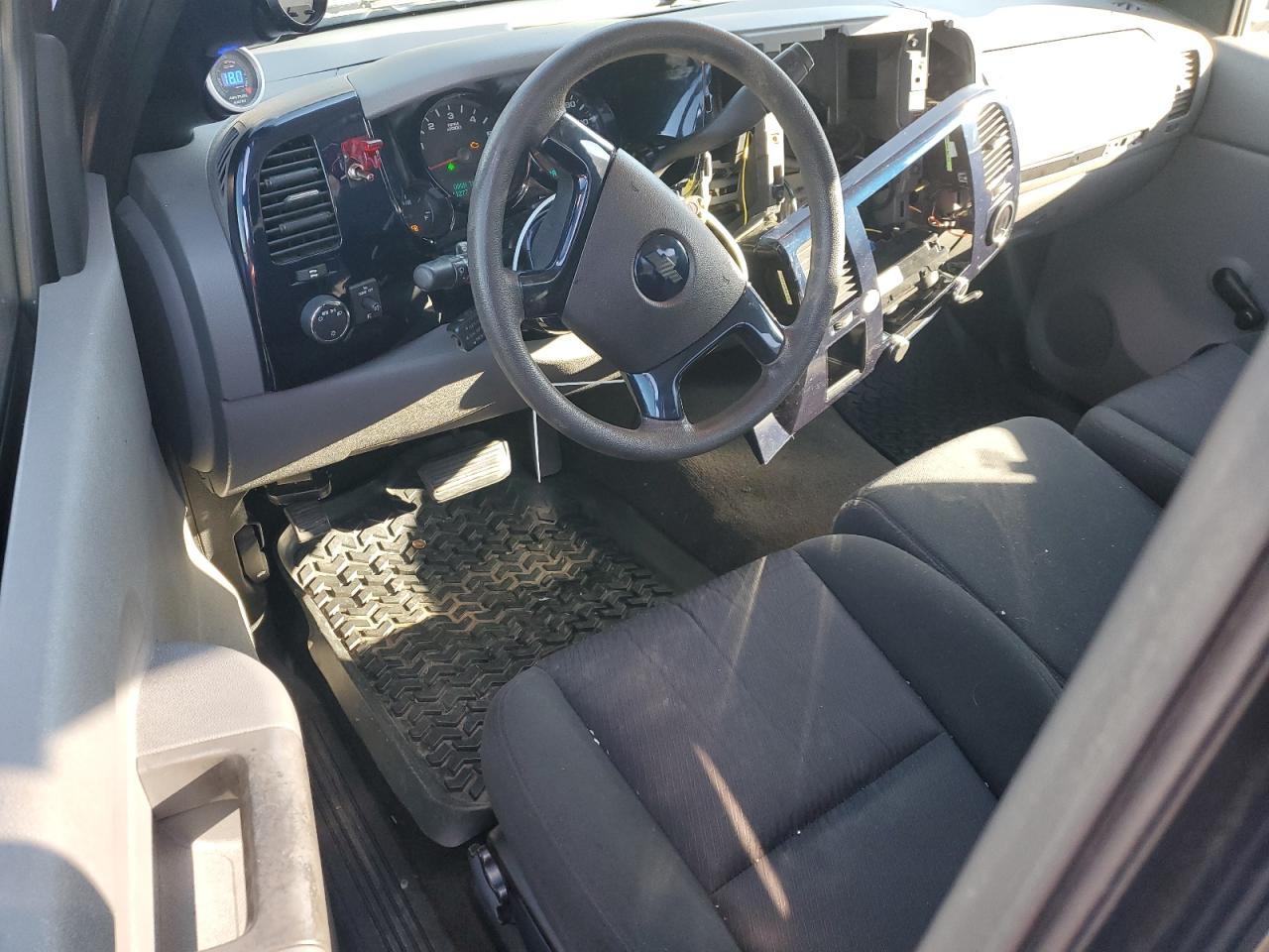 2007 Chevrolet Silverado - Image 8