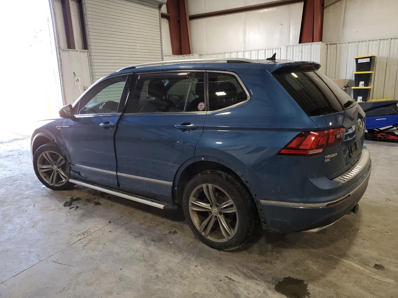 2019 Volkswagen Tiguan - Image 2