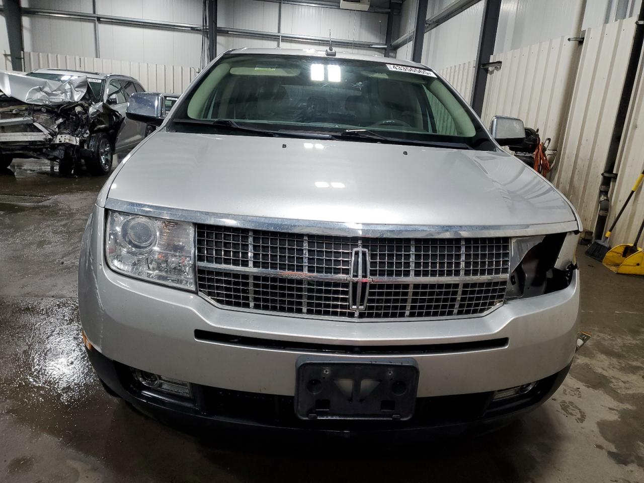 2009 Lincoln MKX - Image 5