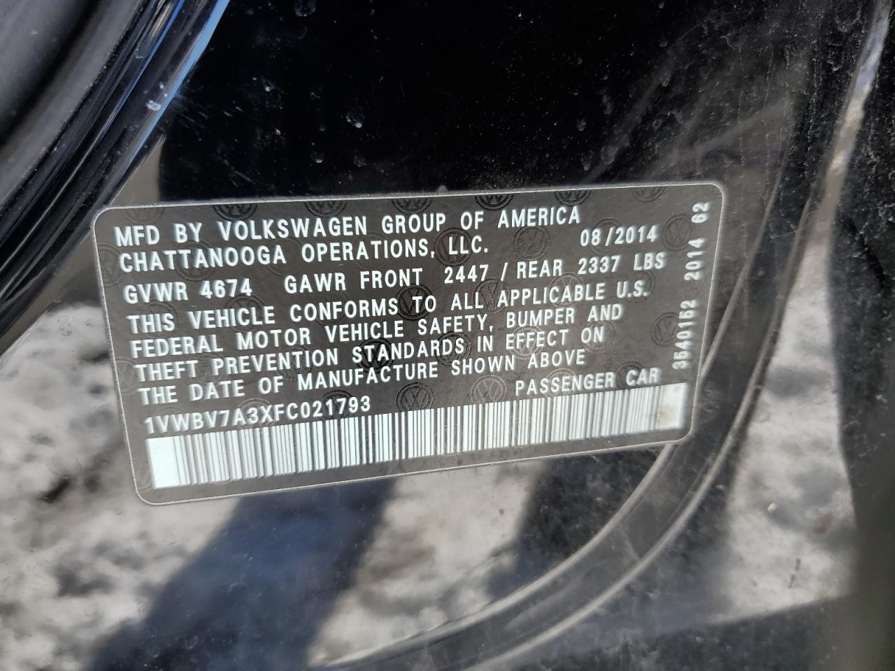2015 Volkswagen Passat - Image 14