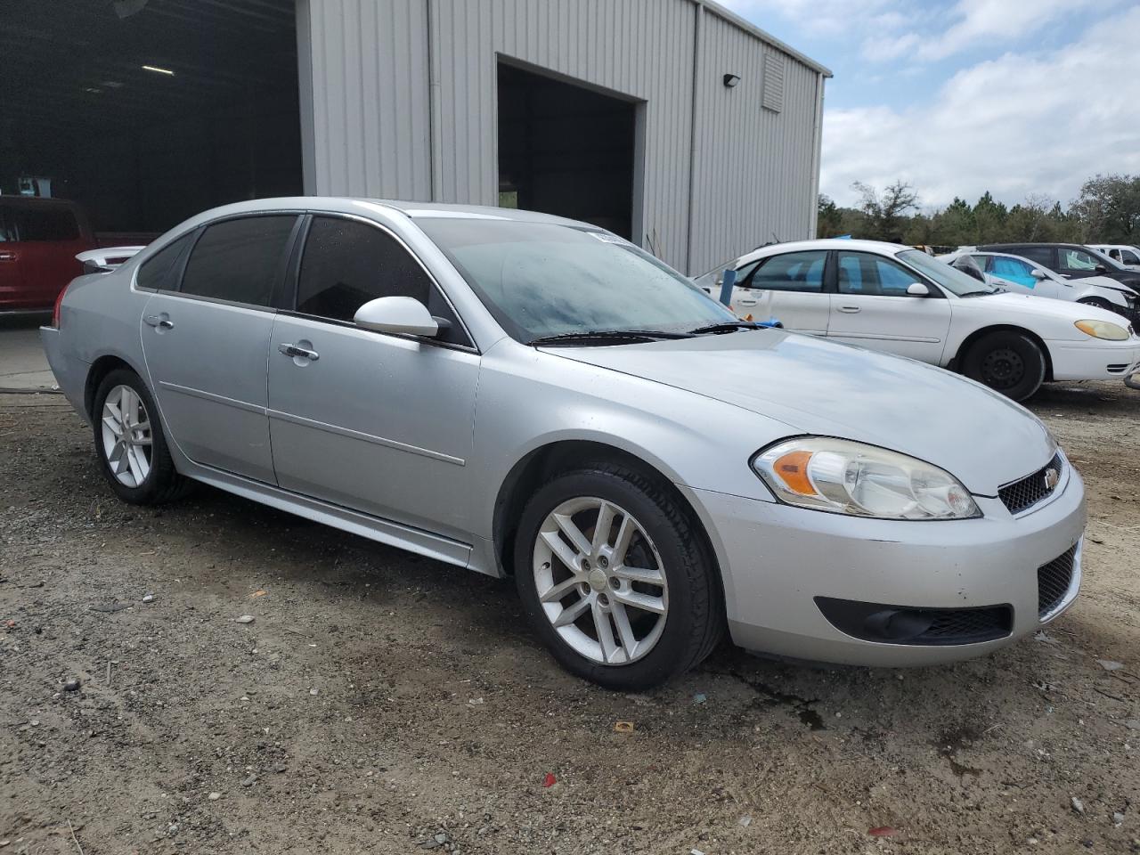 2014 Chevrolet Impala - Image 4