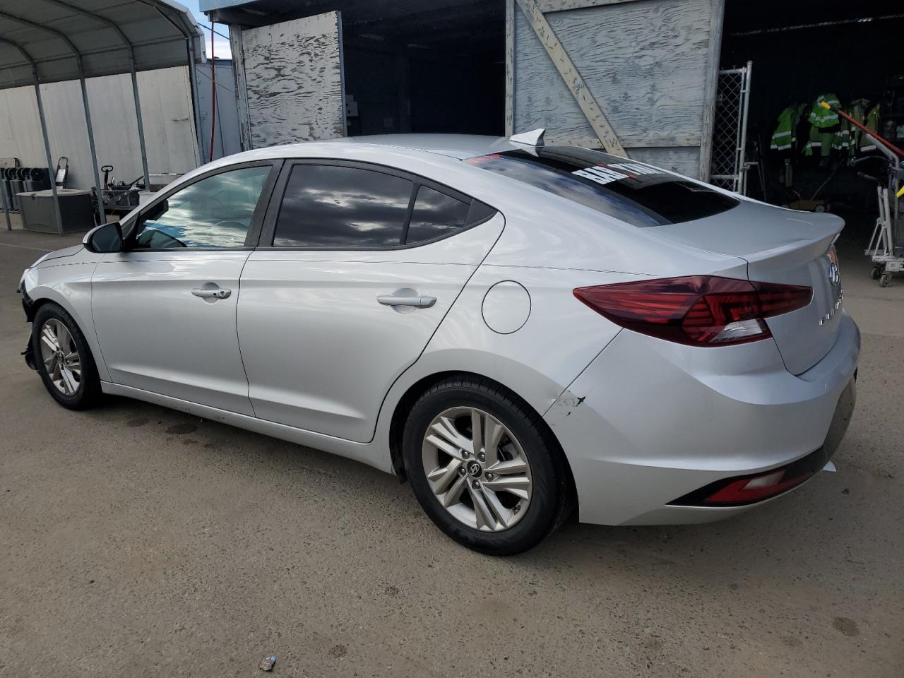 2019 Hyundai Elantra - Image 2