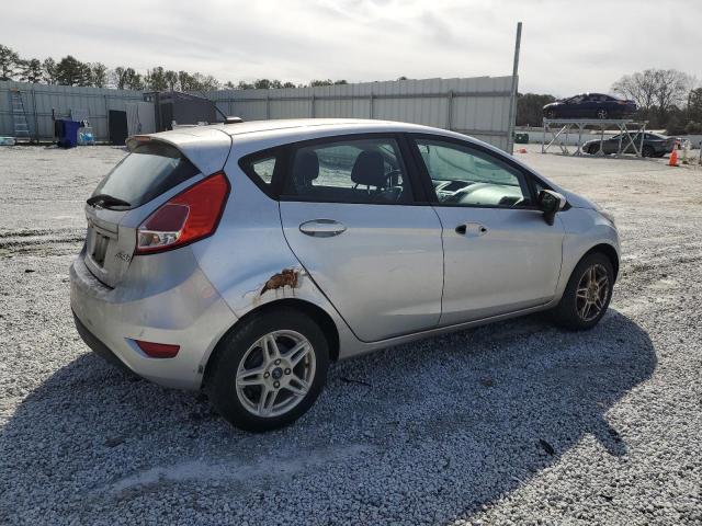  FORD FIESTA 2019 Серебристый