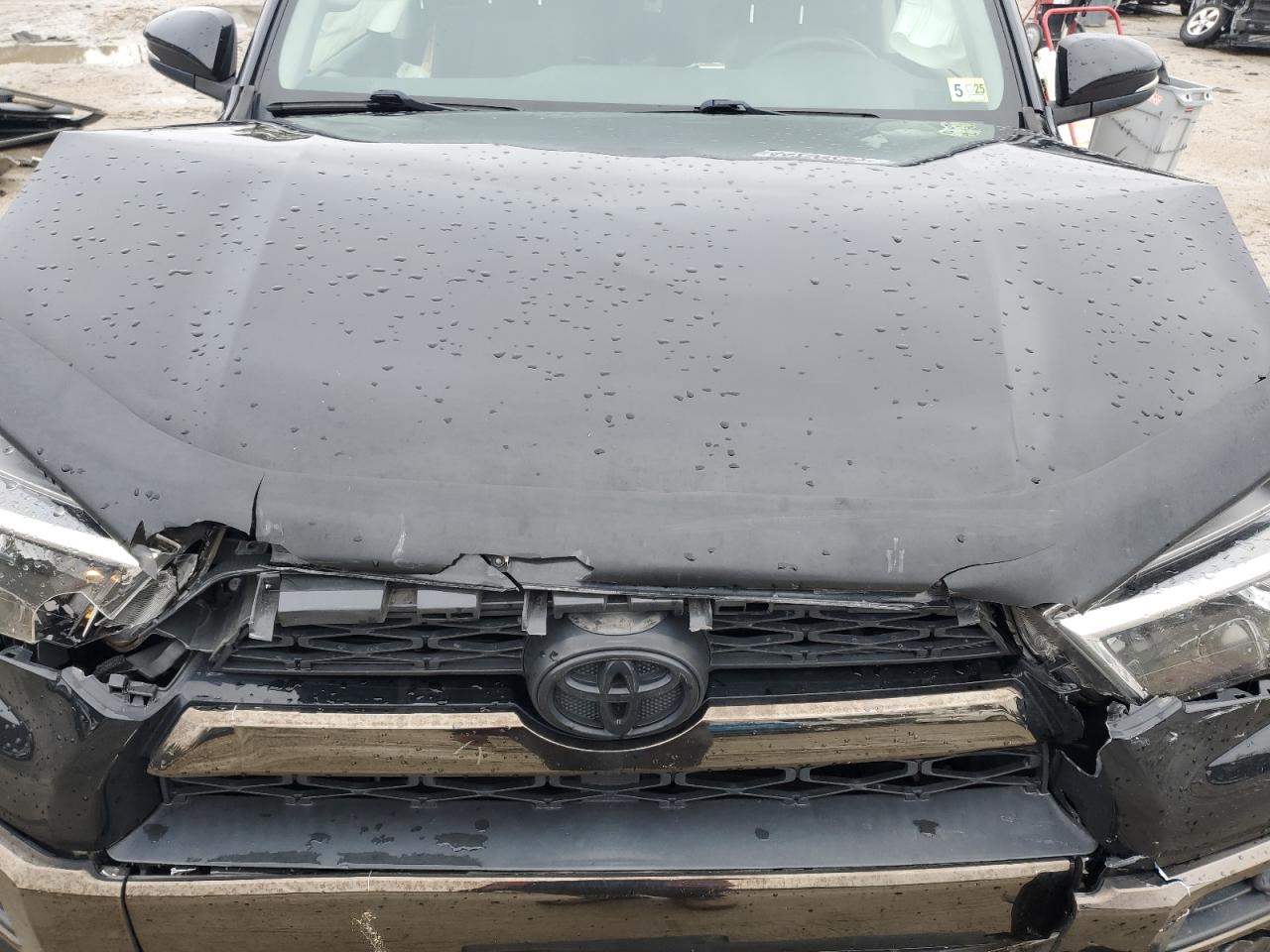2019 Toyota 4Runner - Image 11