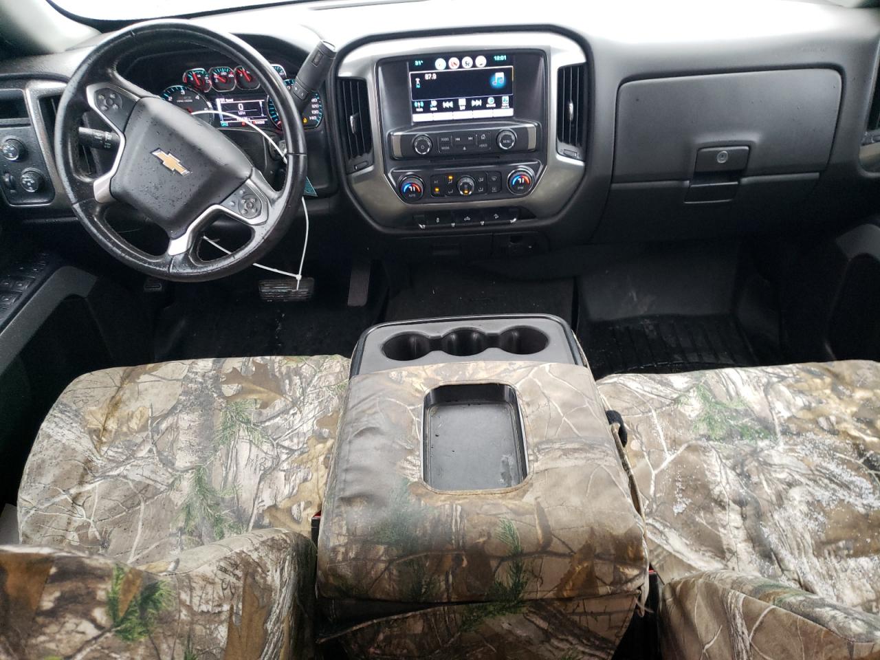 2016 Chevrolet Silverado - Image 8