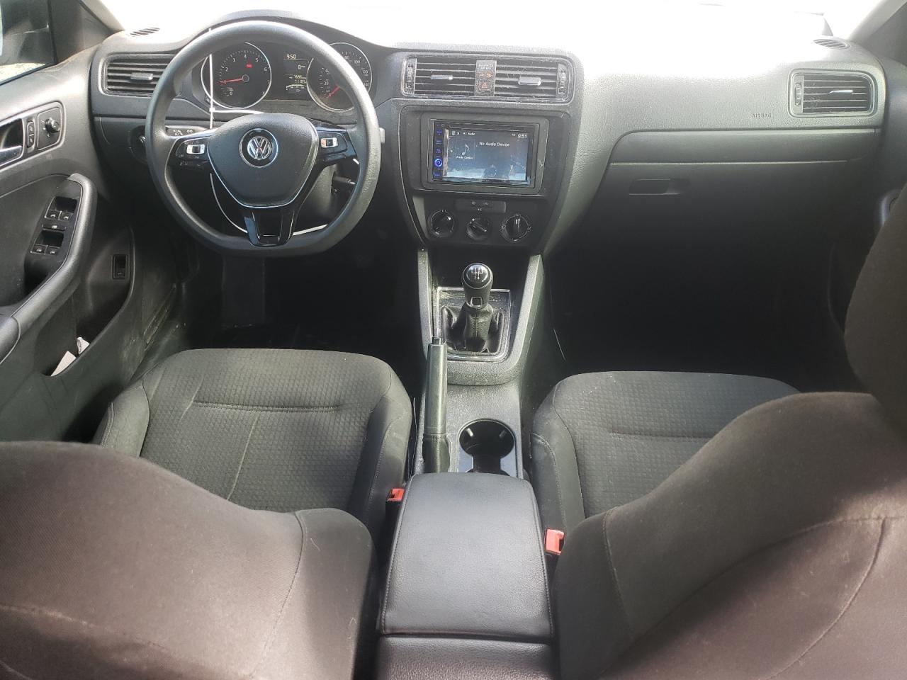 2015 Volkswagen Jetta - Image 8