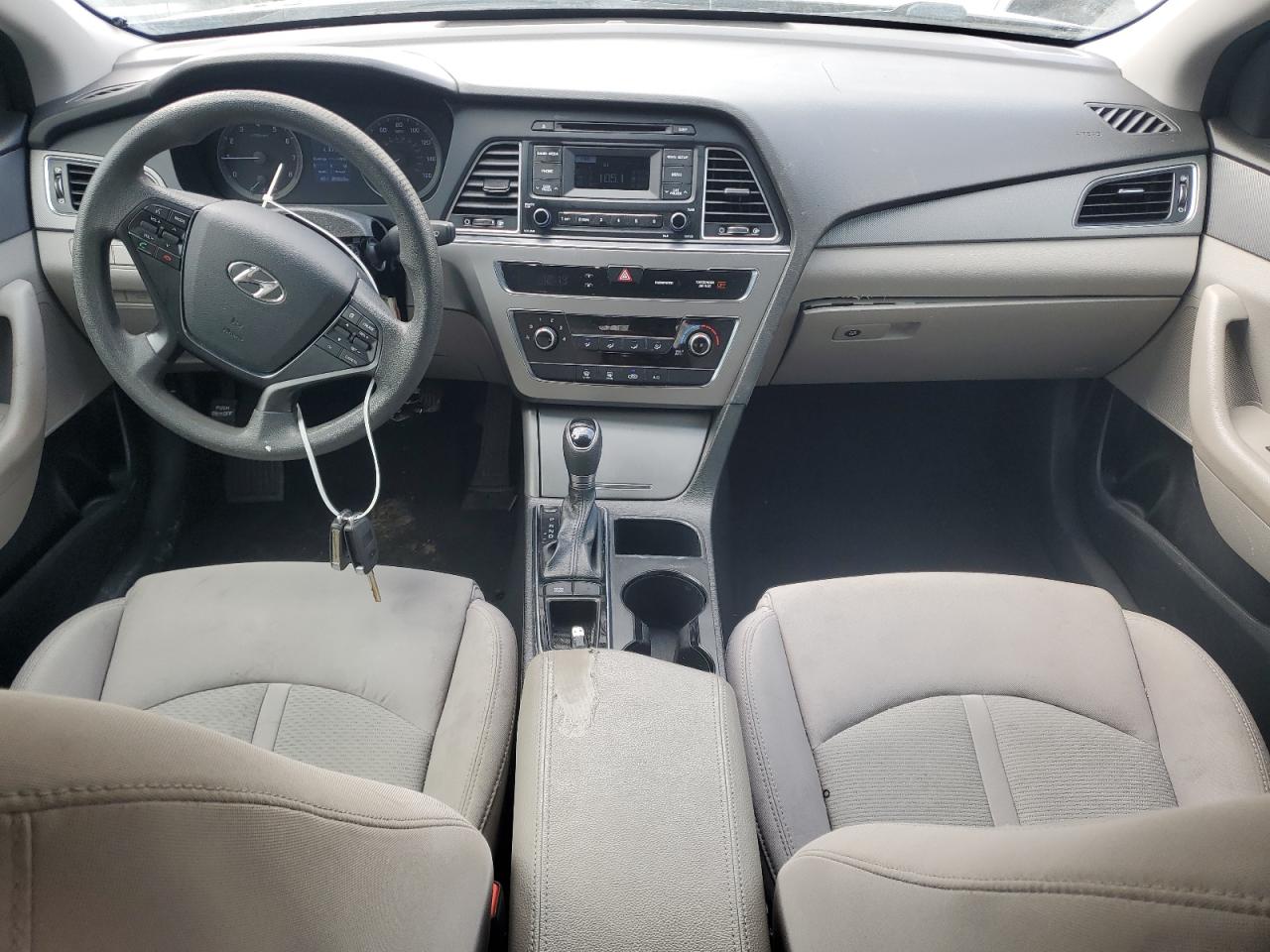 2015 Hyundai Sonata - Image 8