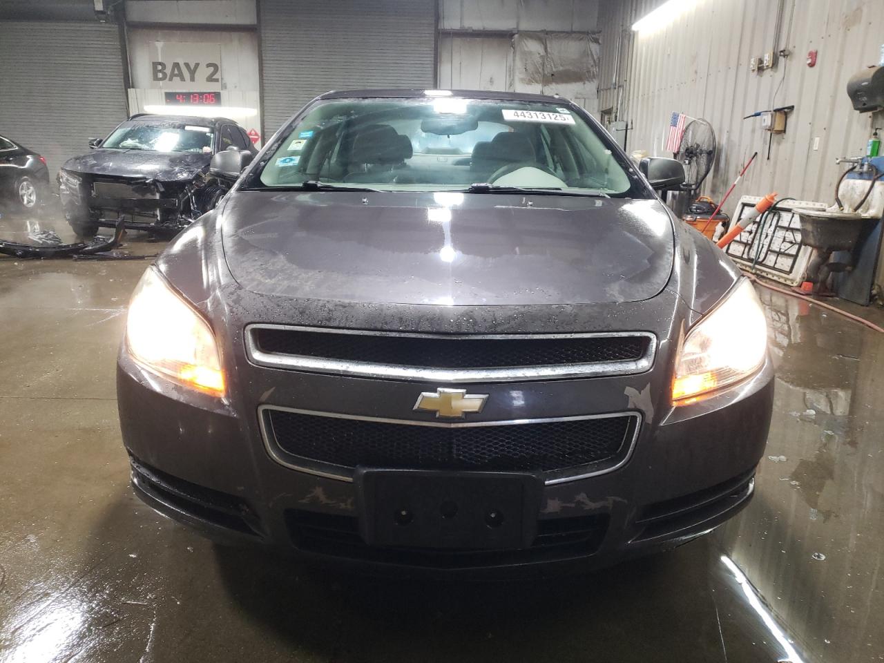 2010 Chevrolet Malibu - Image 5