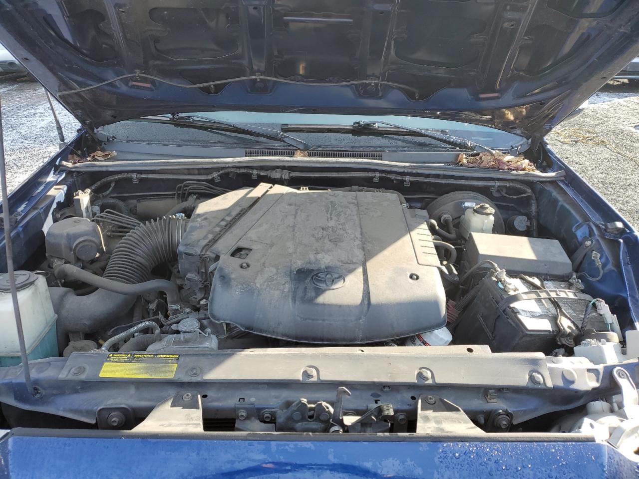 2015 Toyota Tacoma - Image 11