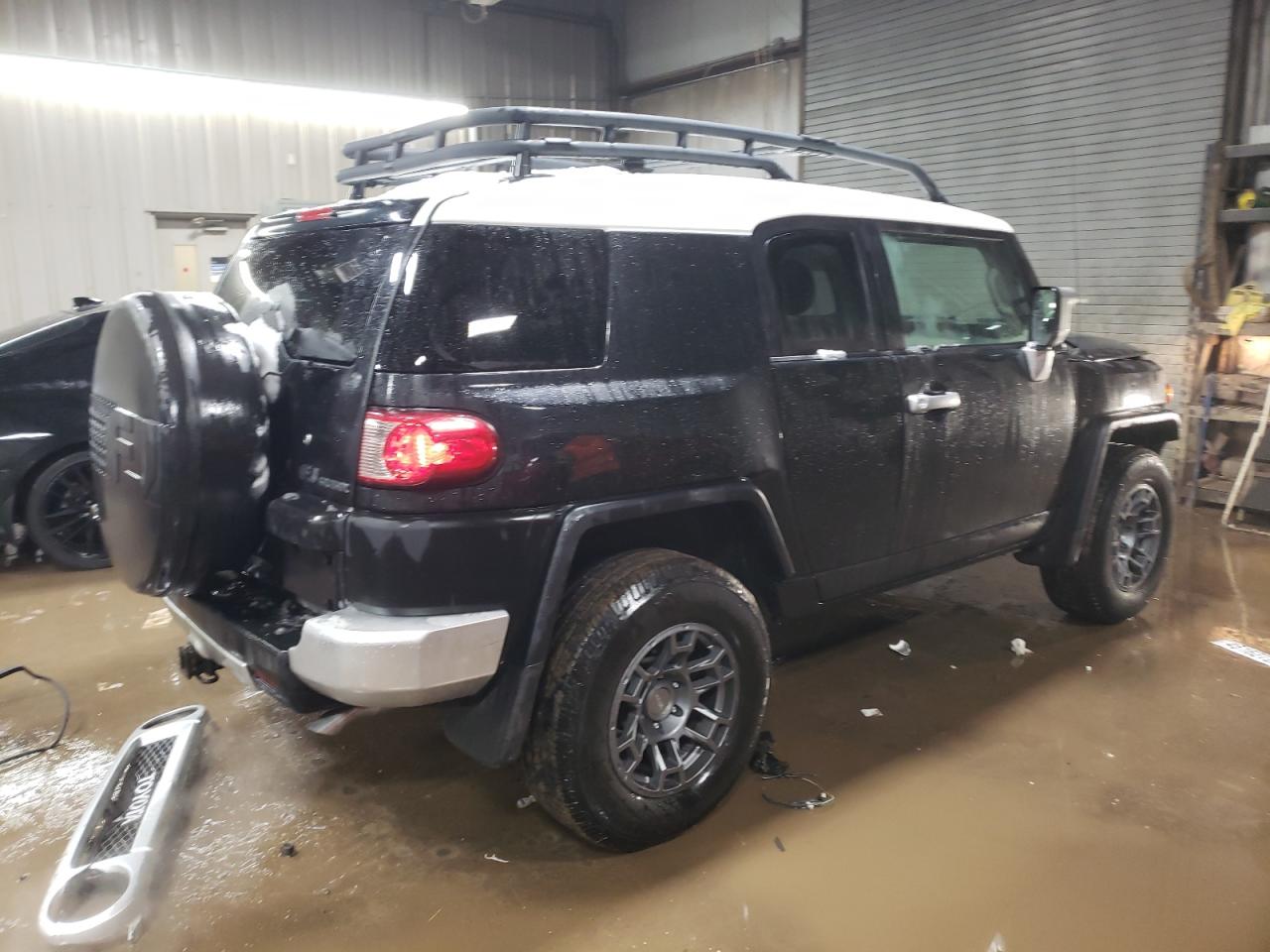 2007 Toyota FJ Cruiser - Image 3
