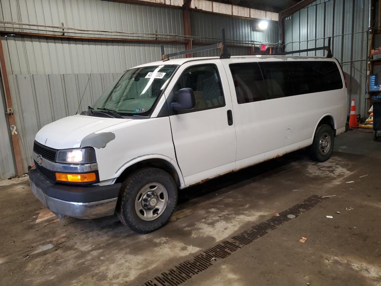2011 Chevrolet Express - Image 1
