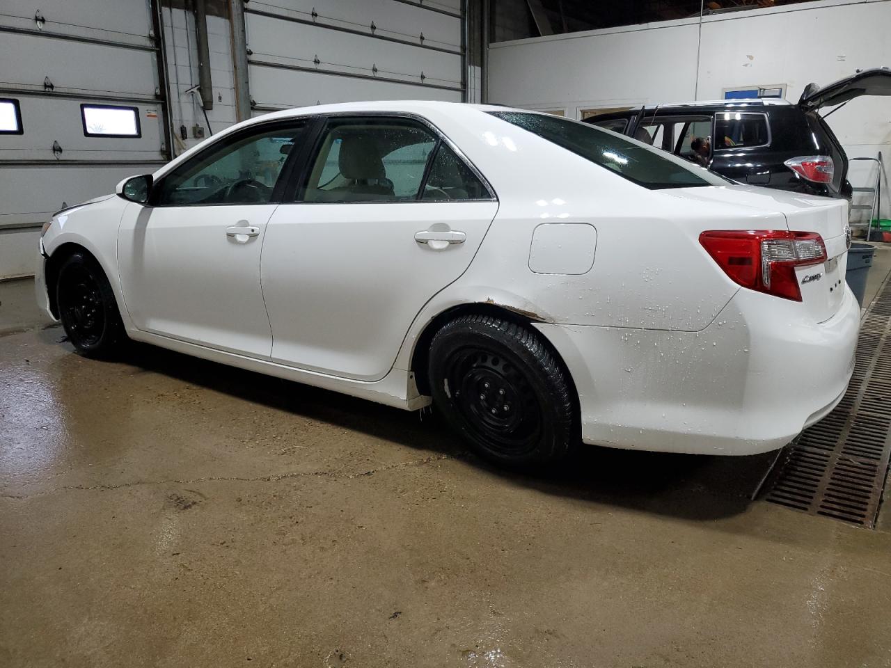2014 Toyota Camry - Image 2