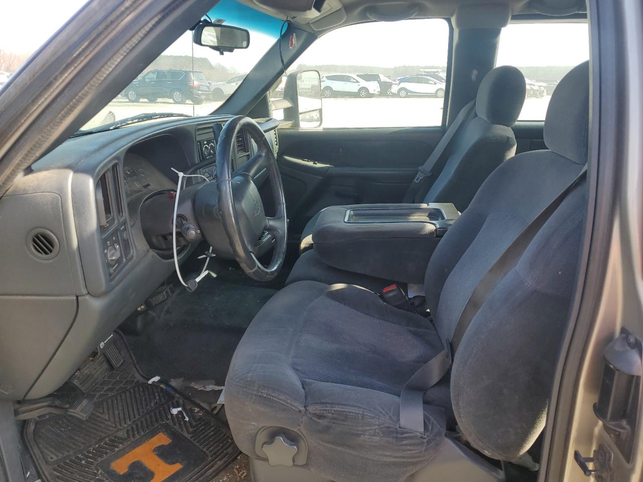 2000 Chevrolet Silverado - Image 7