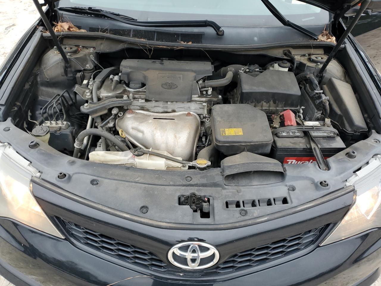 2014 Toyota Camry - Image 11