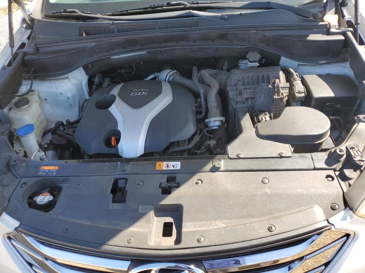 2013 Hyundai Santa Fe - Image 12