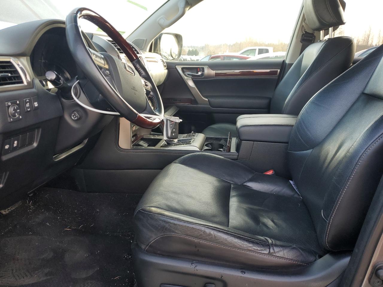 2017 Lexus GX - Image 7