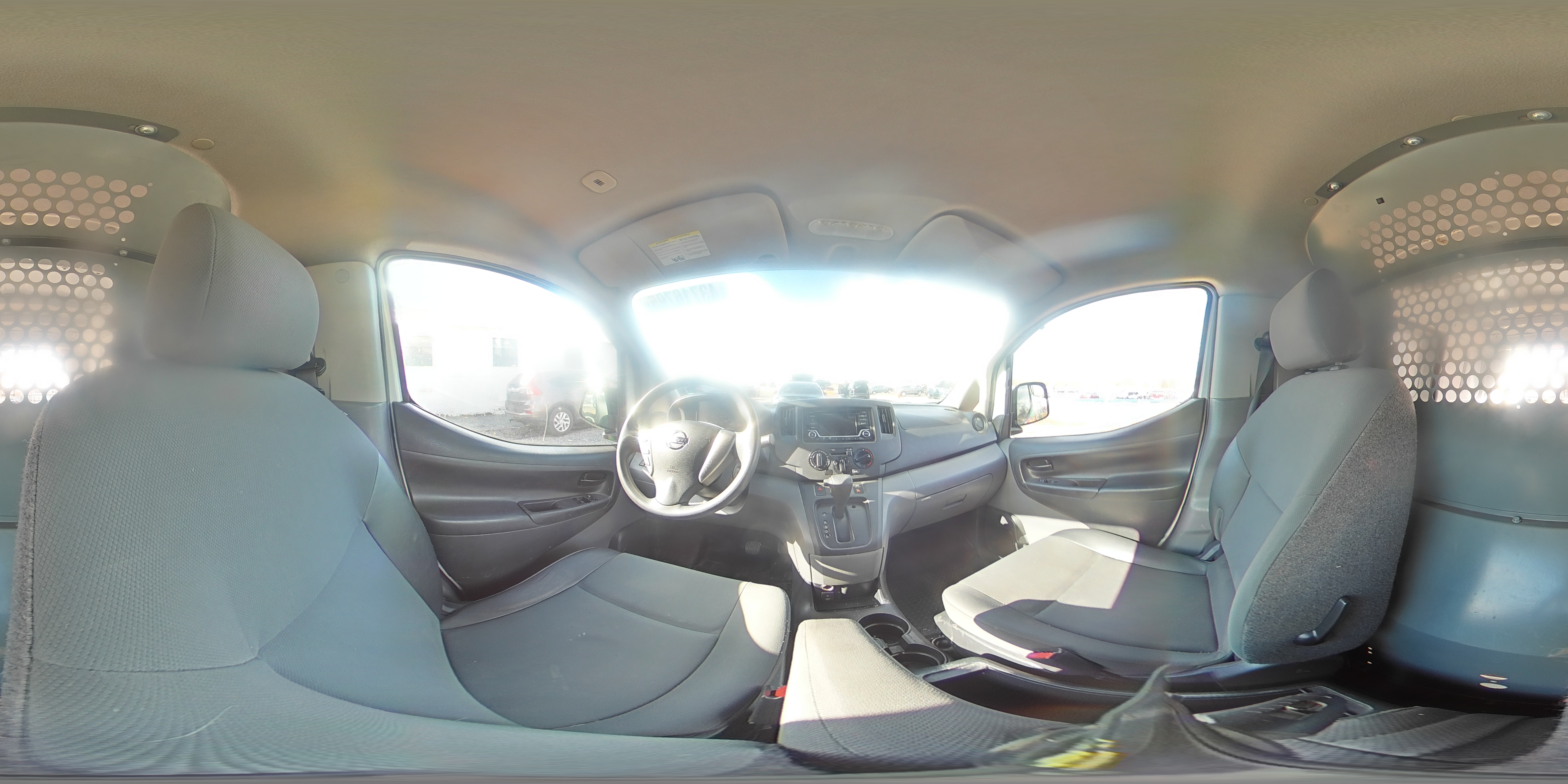 2018 Nissan NV - Image 15