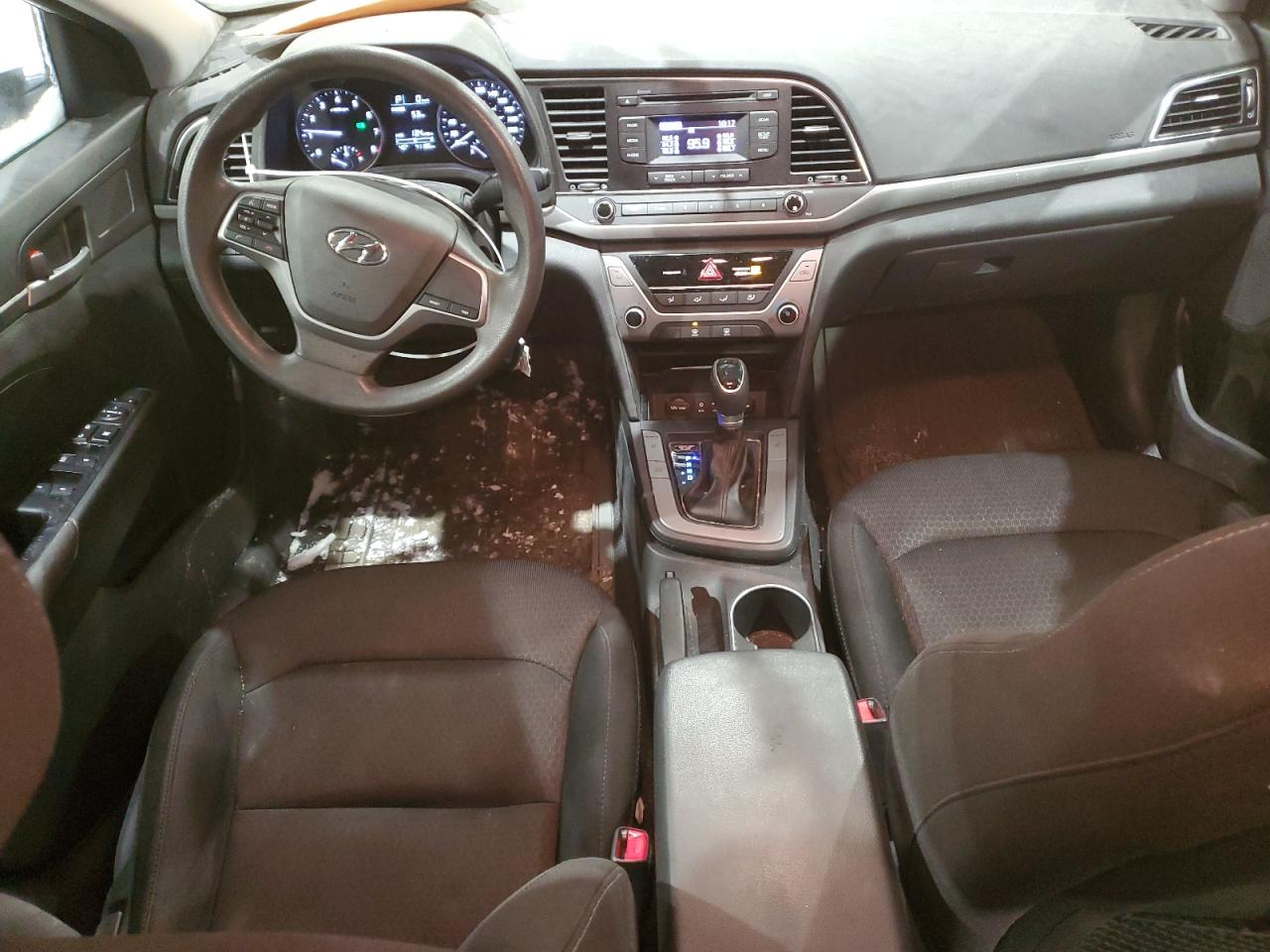 2017 Hyundai Elantra - Image 8