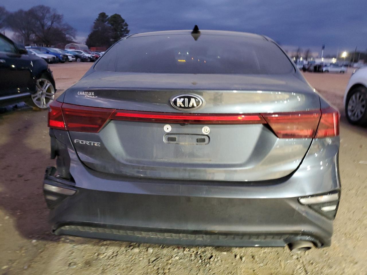 2020 Kia Forte - Image 6