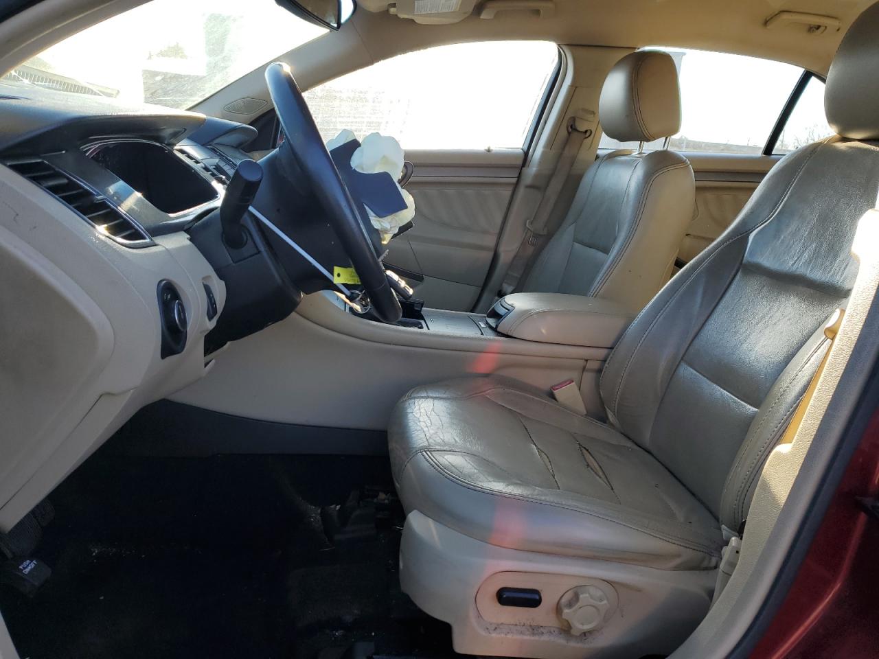 2015 Ford Taurus - Image 7