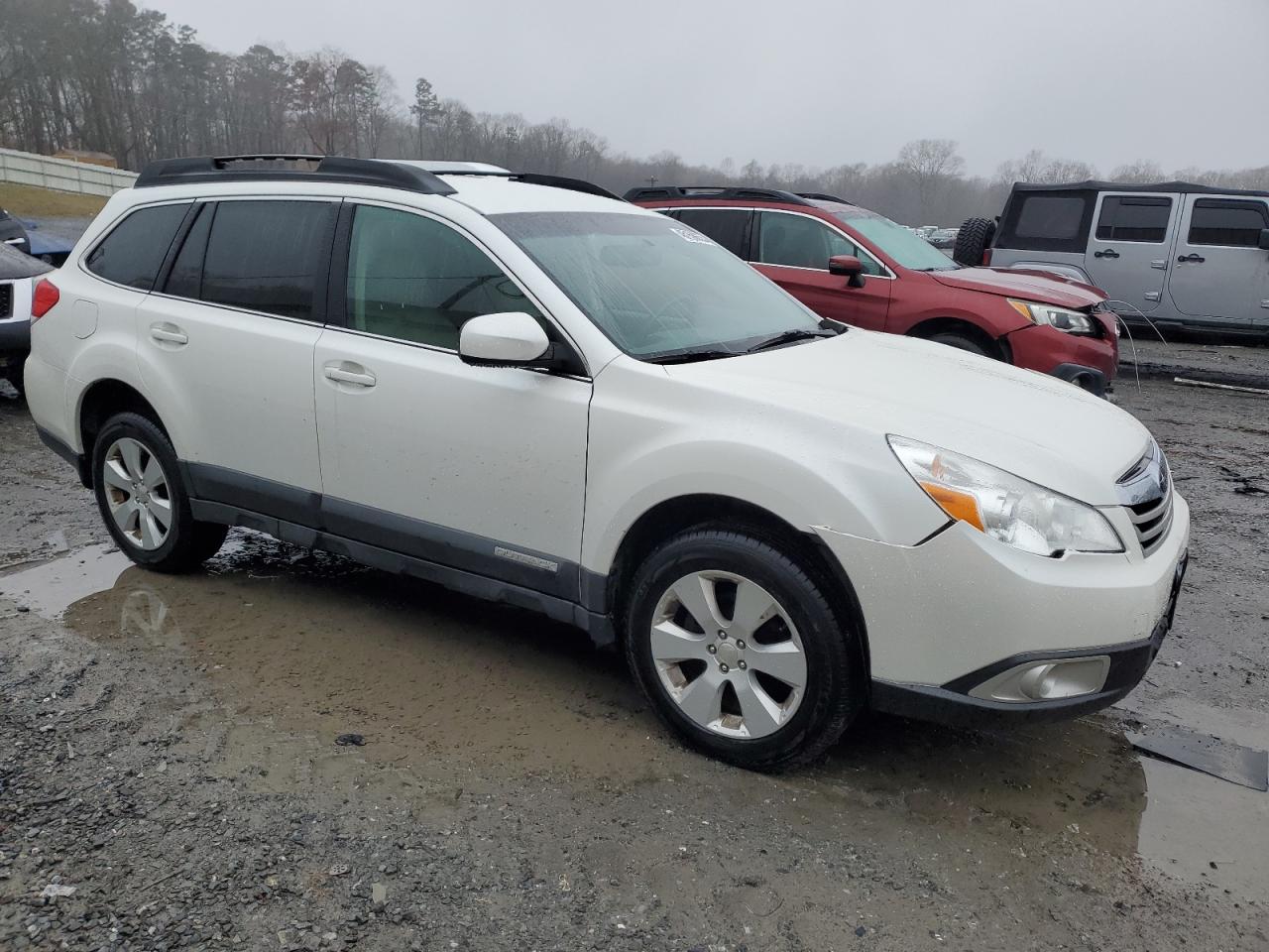 2011 Subaru Outback - Image 4